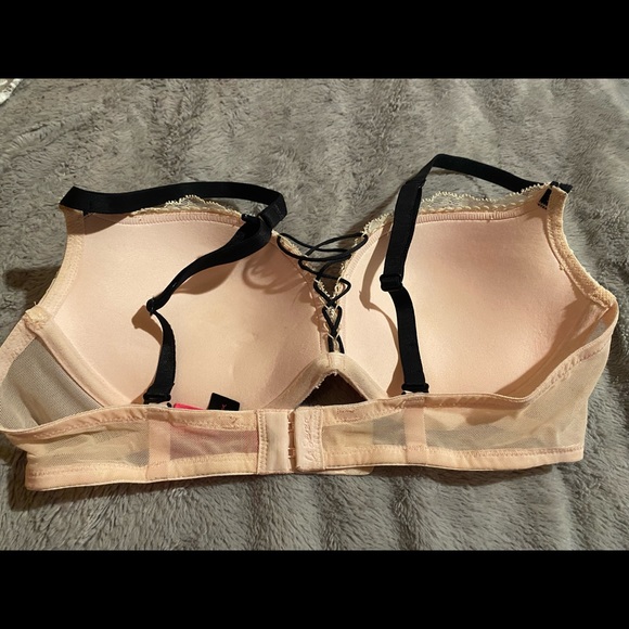 Like New LaSenza bra - Picture 2 of 3